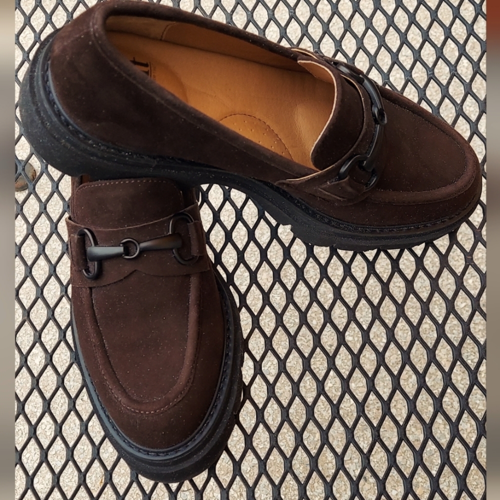 Like New Womens Like New Sofft Brand Brown Loafers